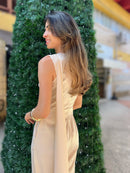 MACACÃO FEMININO MANGA CURTA CETIM NUDE