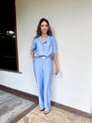 CONJUNTO FEMININO CALÇA E CAMISA AZUL CLARO