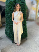 MACACÃO FEMININO MANGA CURTA CETIM NUDE