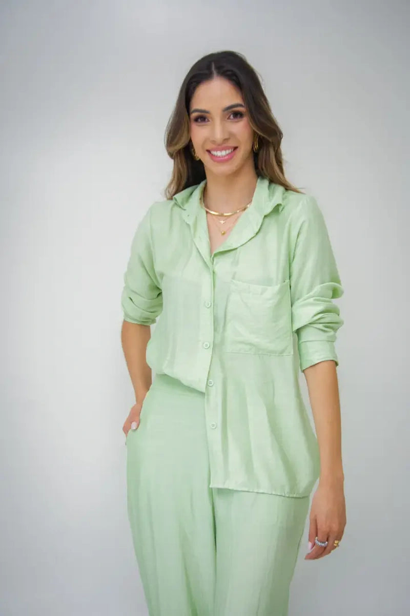 CONJUNTO FEMININO CALÇA E CAMISA VERDE CLARO