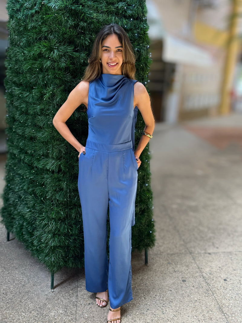 MACACÃO FEMININO MANGA CURTA CETIM AZUL